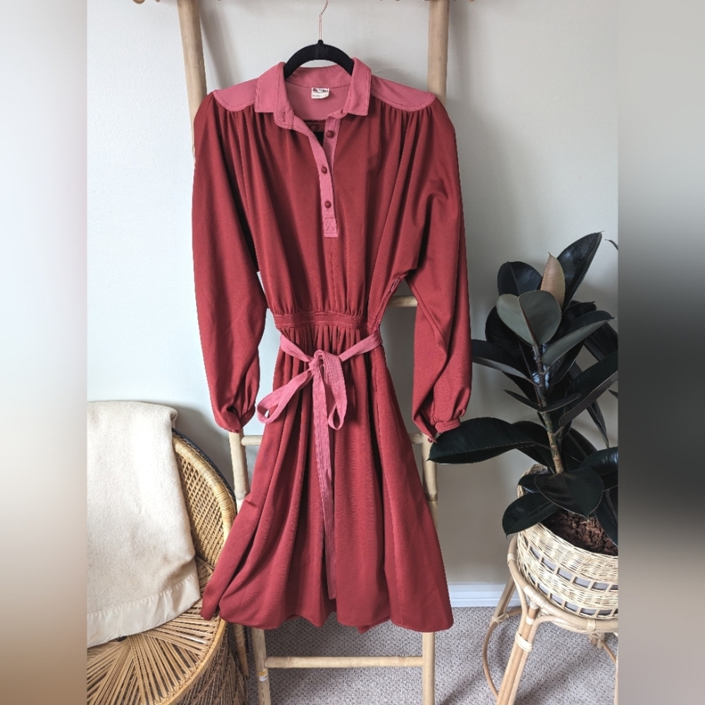Vintage Diolen two tone red and pink 70s style long sleeve dress